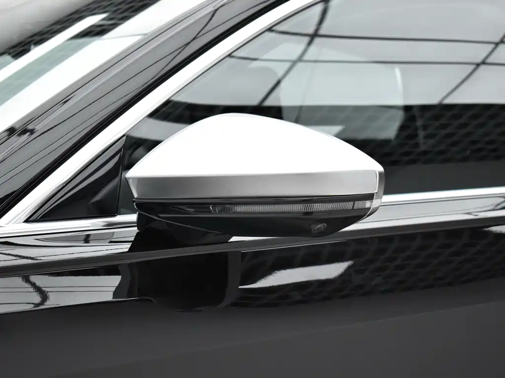 Audi A8 — миниатюра 25
