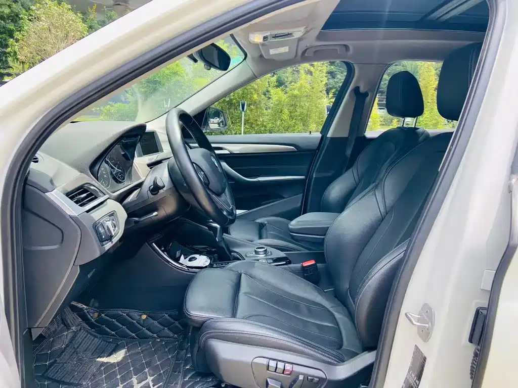 BMW X1 2016 sDrive20Li Luxury