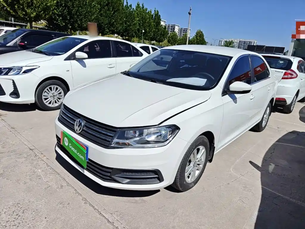 Volkswagen Santana — миниатюра 2