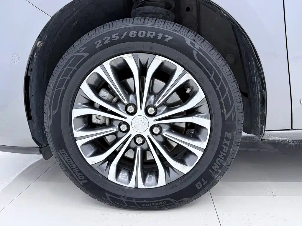 Buick GL8 — миниатюра 21