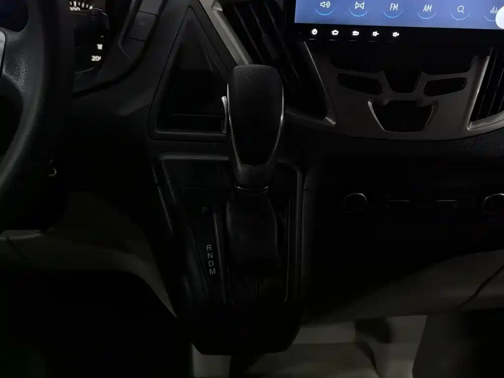Ford Tourneo — миниатюра 13