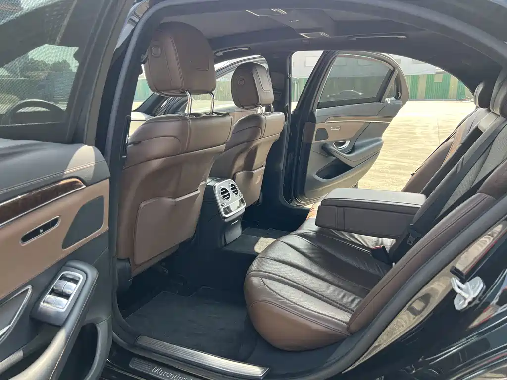 Mercedes-Benz S-Class — миниатюра 10