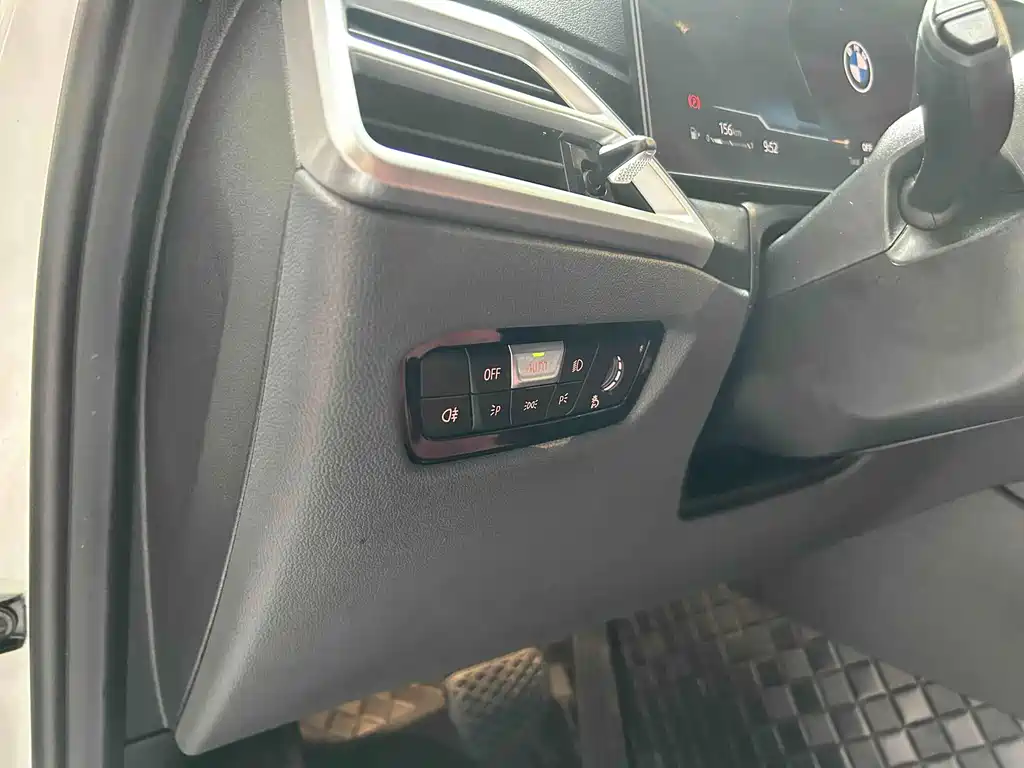 BMW 3 Series — миниатюра 11