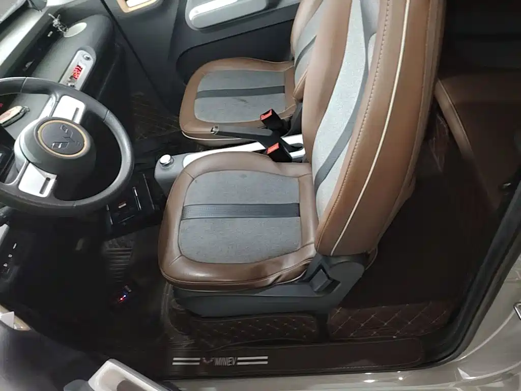 Wuling MINIEV — миниатюра 15