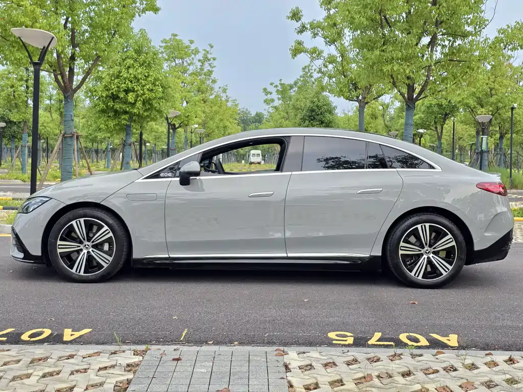 Mercedes-Benz EQE 2022 350 Luxury