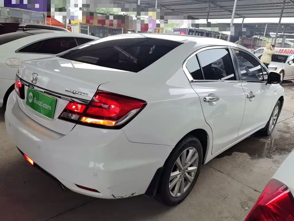 Honda Civic — миниатюра 7
