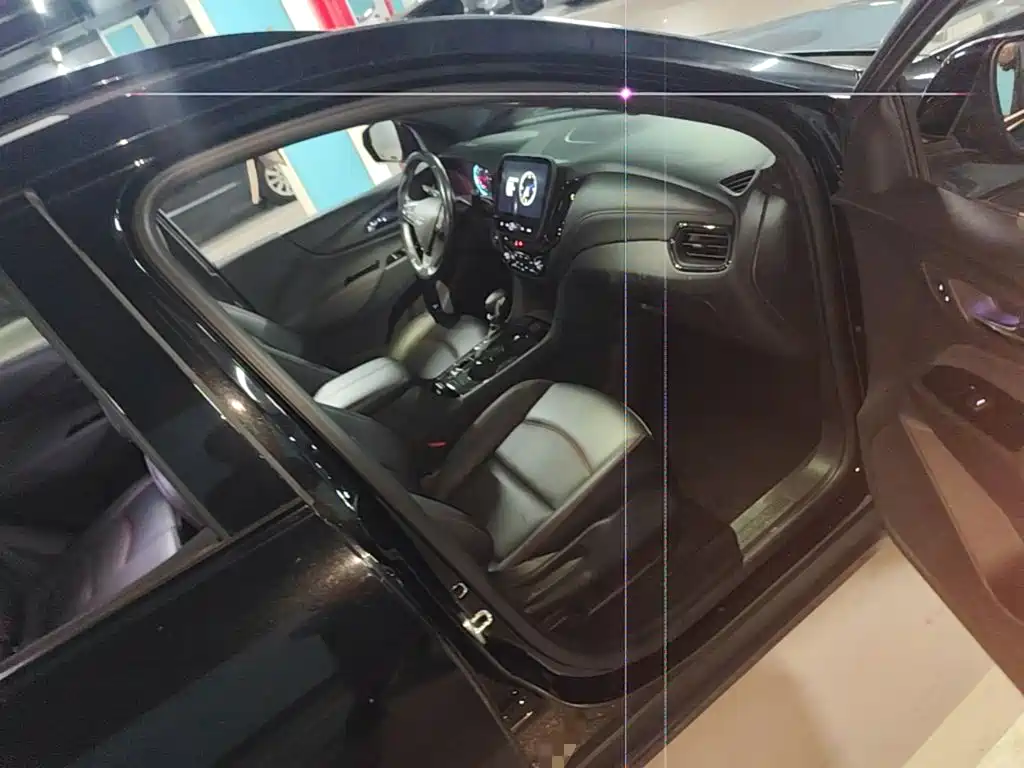 Chevrolet Equinox — миниатюра 9