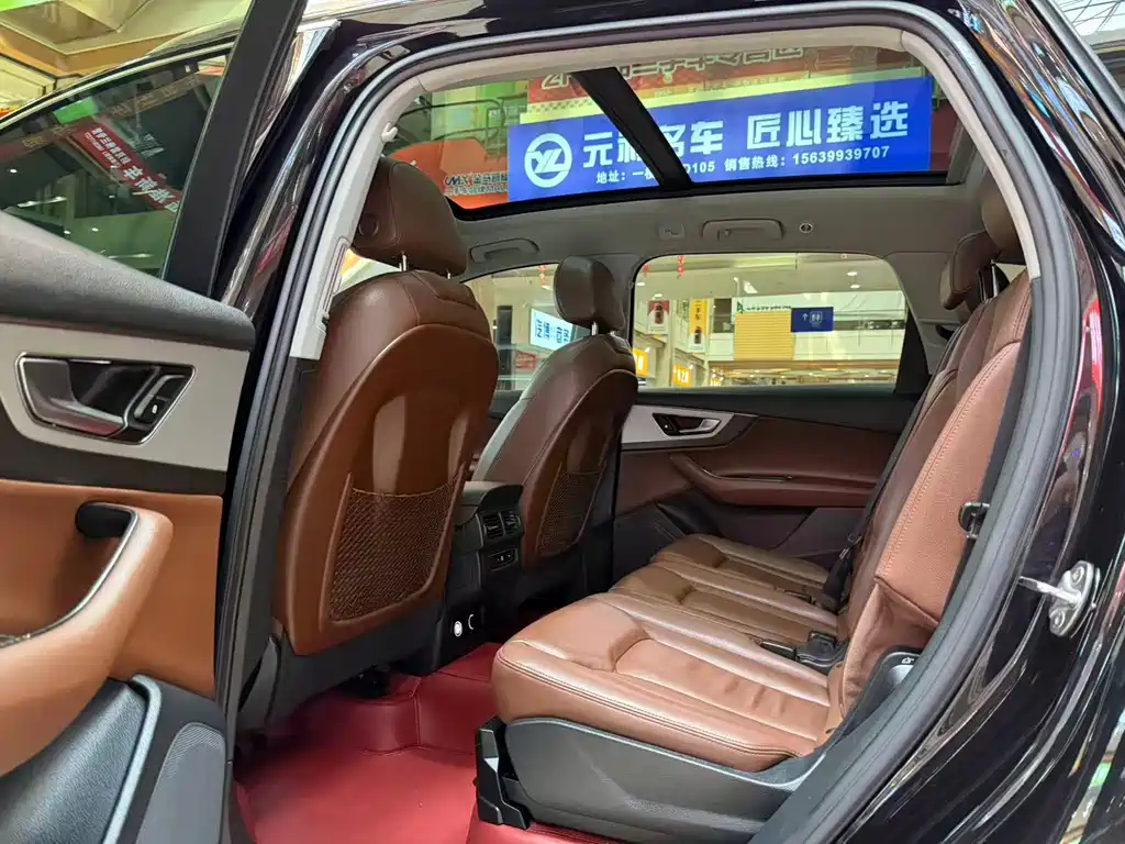 Audi Q7 — миниатюра 9