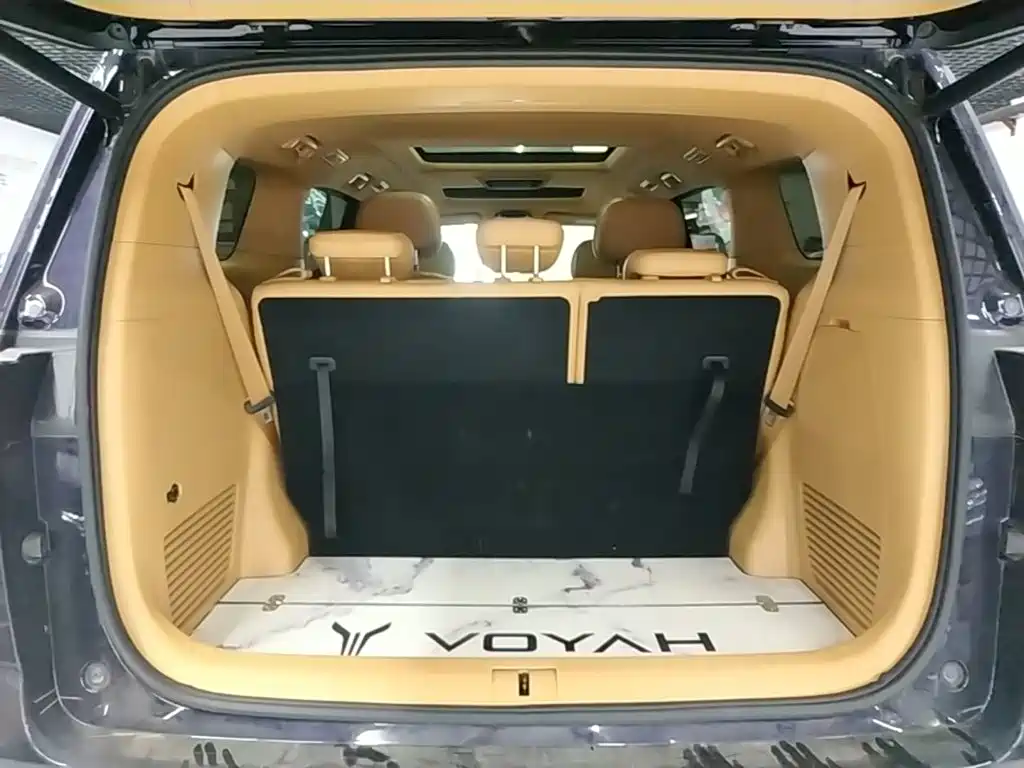 VOYAH Dreamer — миниатюра 19