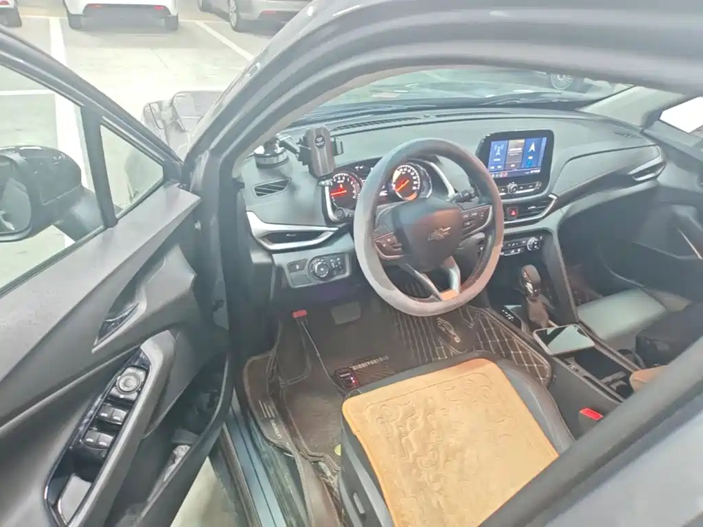 Chevrolet Volando — миниатюра 16