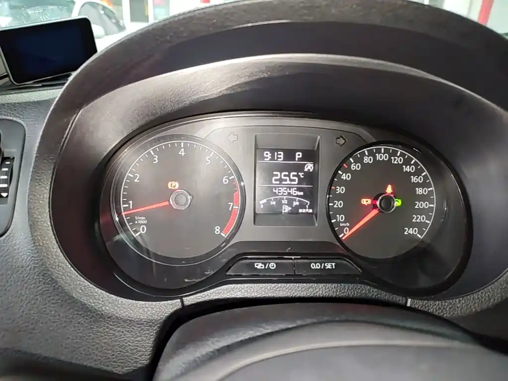 Volkswagen Polo — миниатюра 12