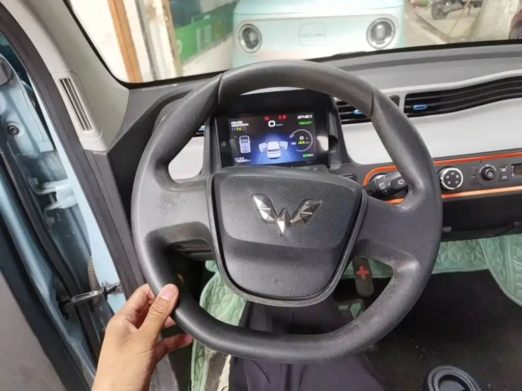Wuling MINIEV — миниатюра 11