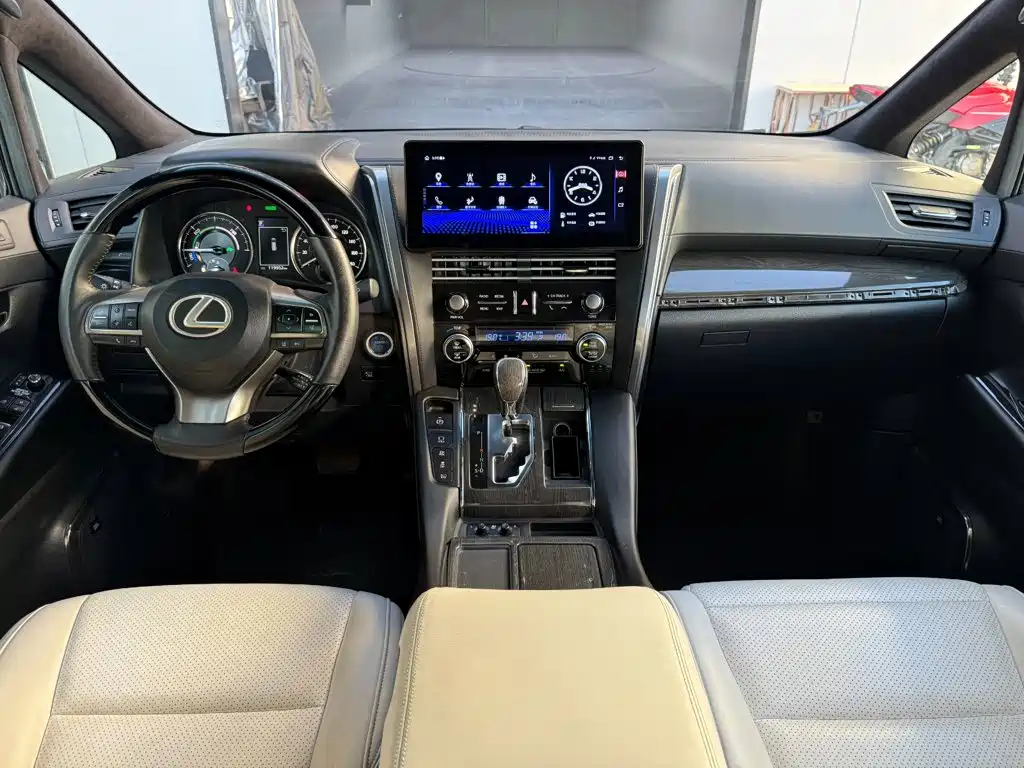 Toyota Vellfire — миниатюра 32