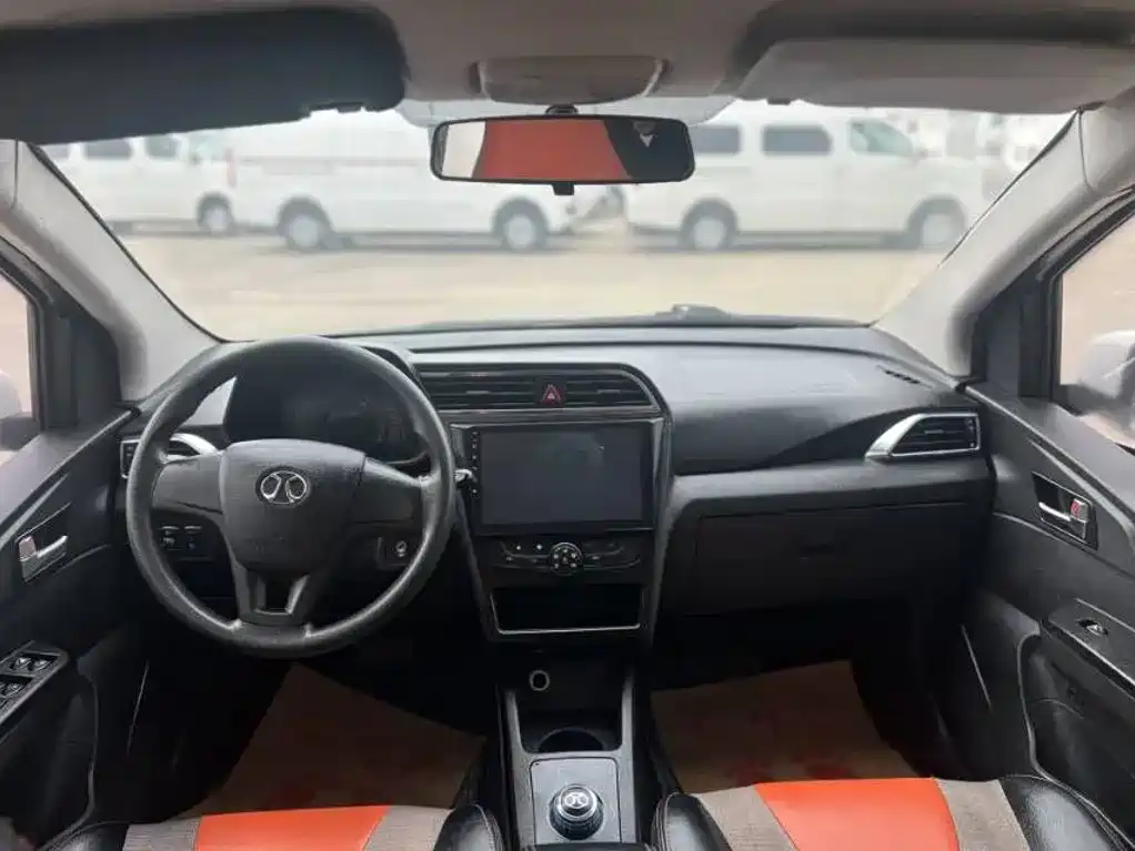 BAIC New Energy EC — миниатюра 6