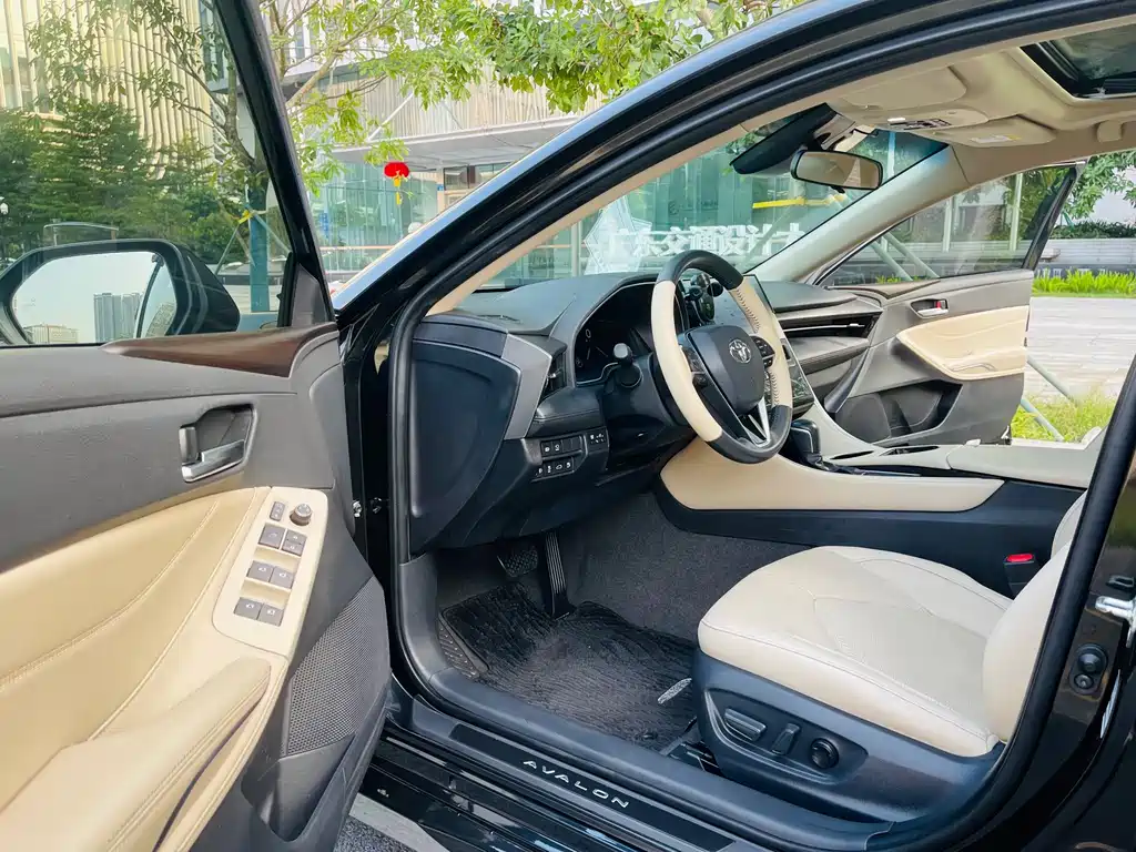 Toyota Avalon — миниатюра 12