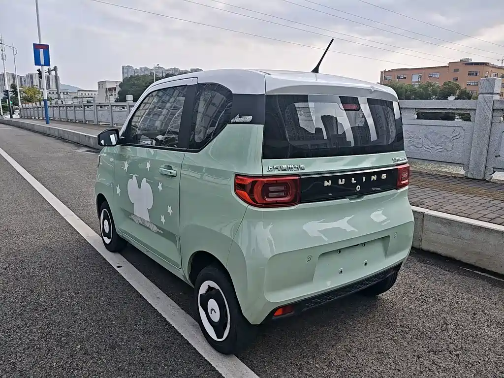 Wuling MINIEV — миниатюра 5