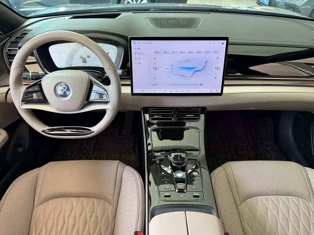 BYD Han — миниатюра 10