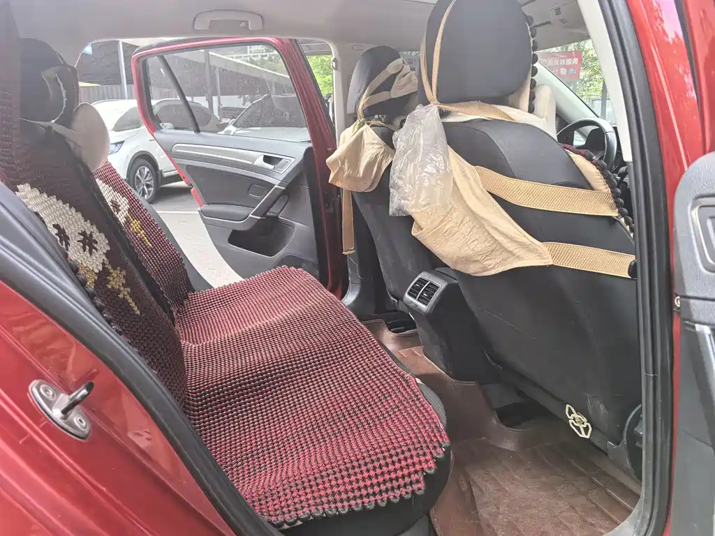 Volkswagen Golf — миниатюра 8