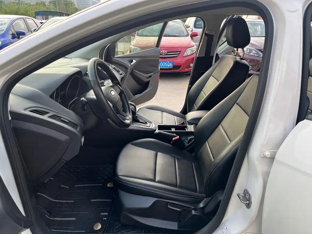 Ford Focus — миниатюра 4