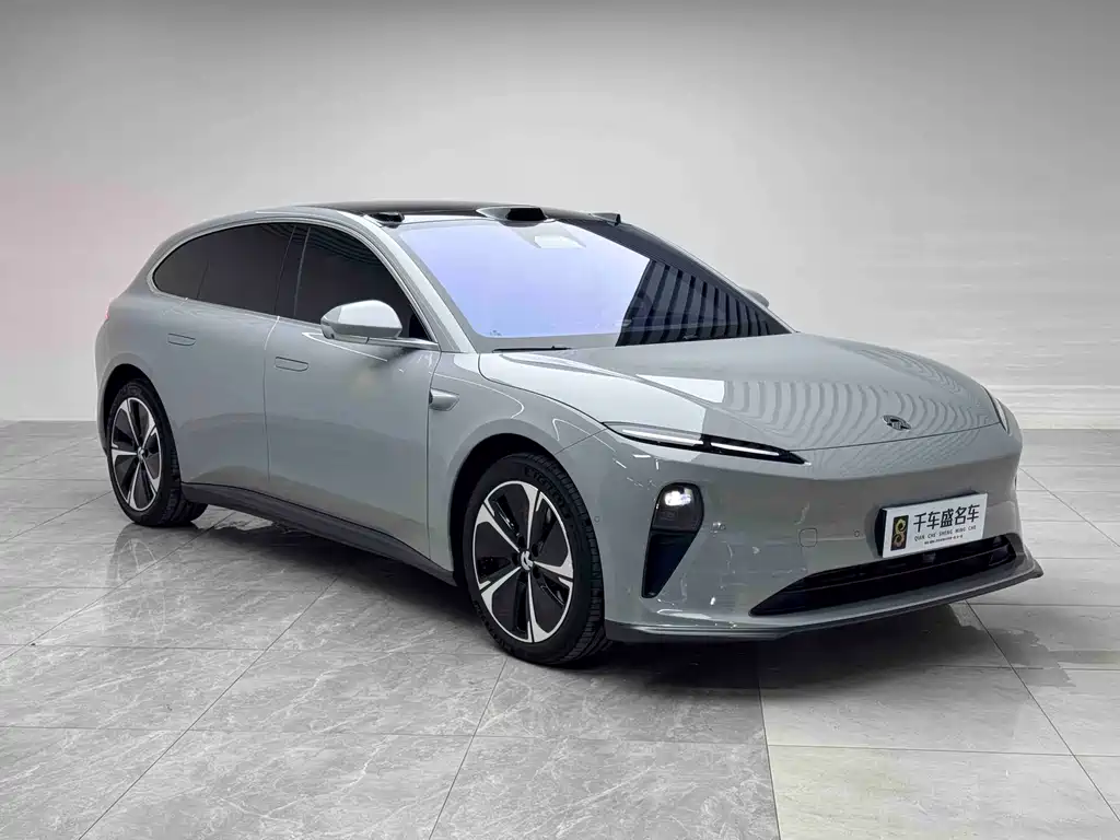 NIO NIO ET5T
