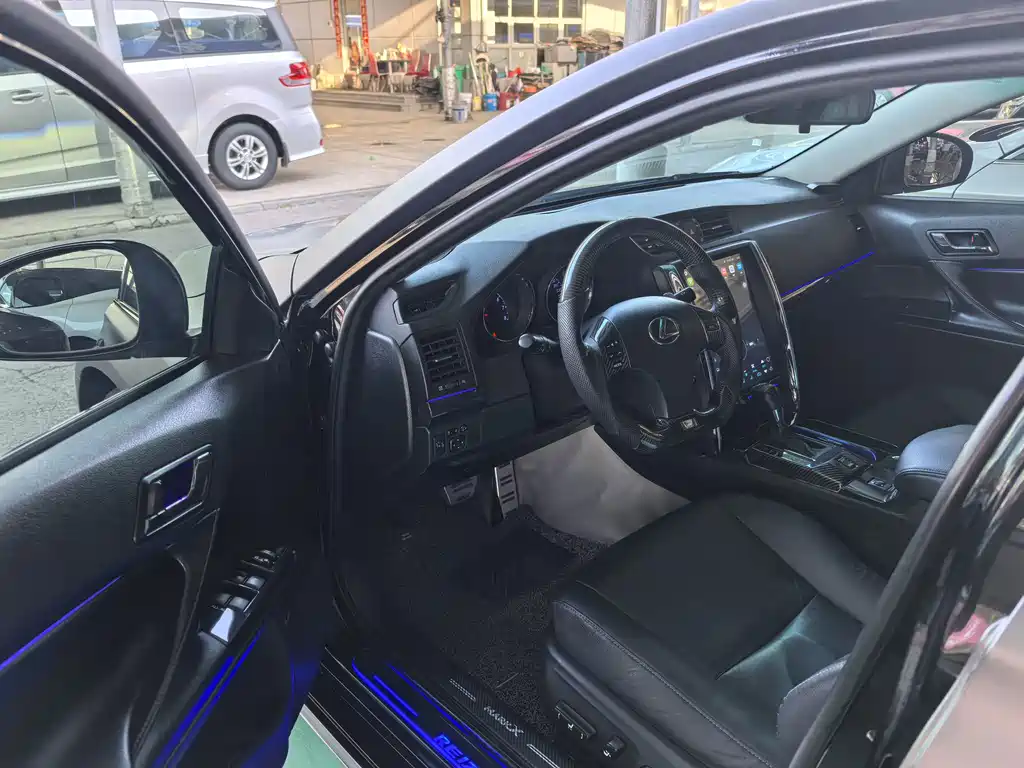 Toyota Reiz — миниатюра 7