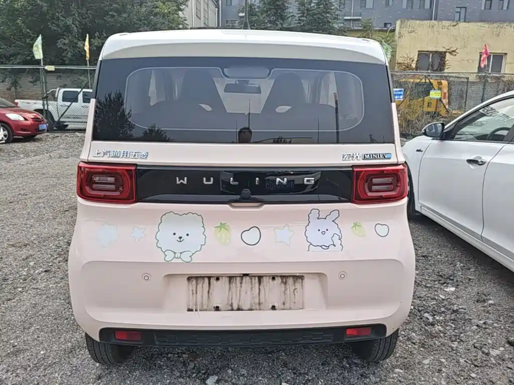Wuling MINIEV — миниатюра 6