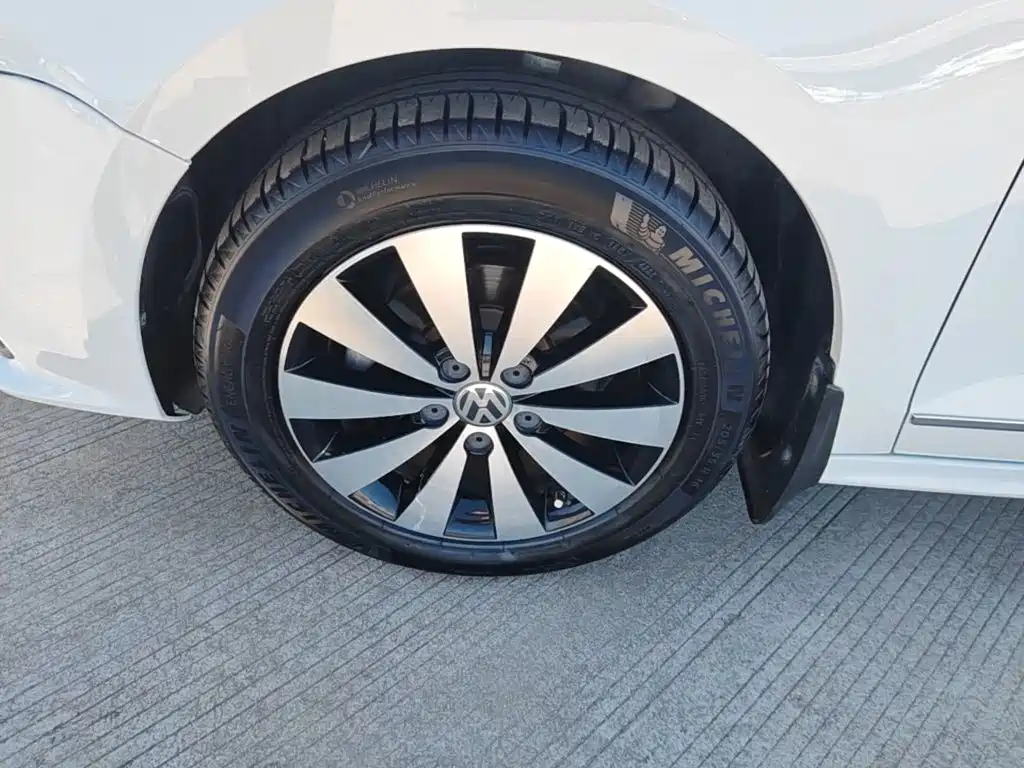 Volkswagen Sagitar — миниатюра 23