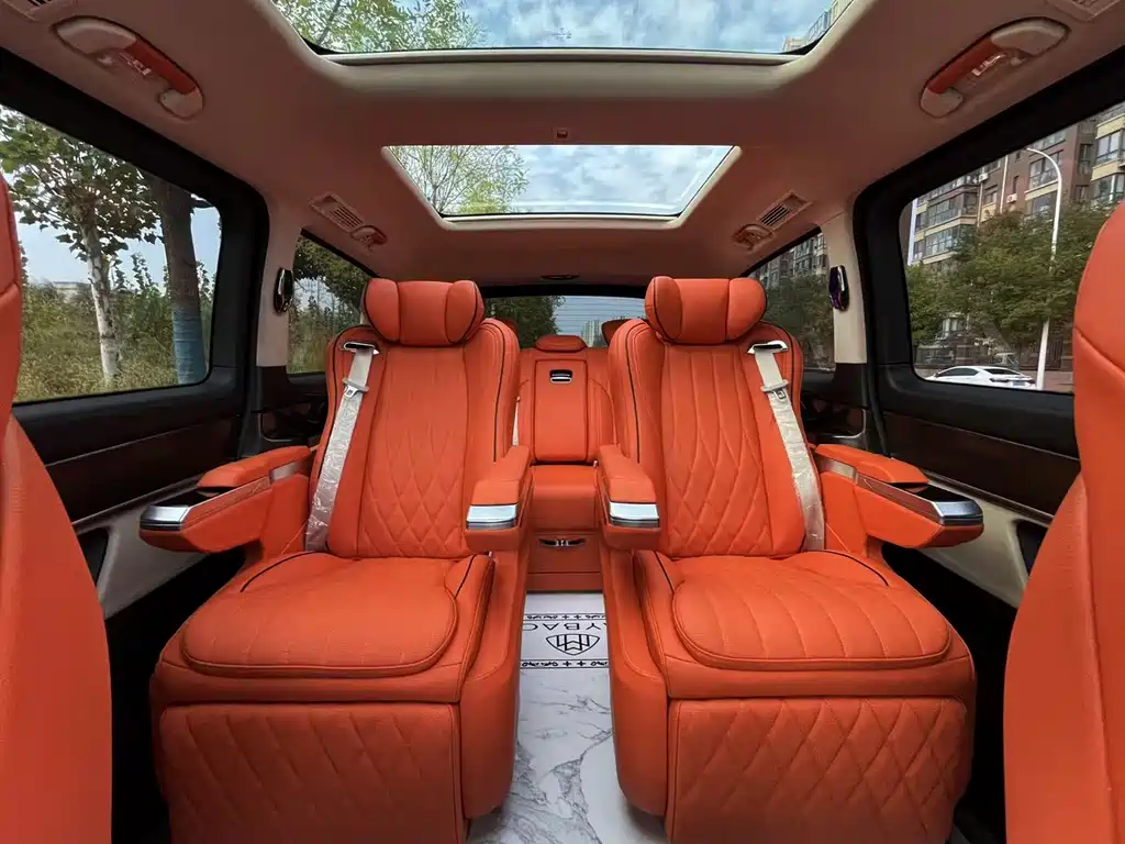 Mercedes-Benz V-Class — миниатюра 20