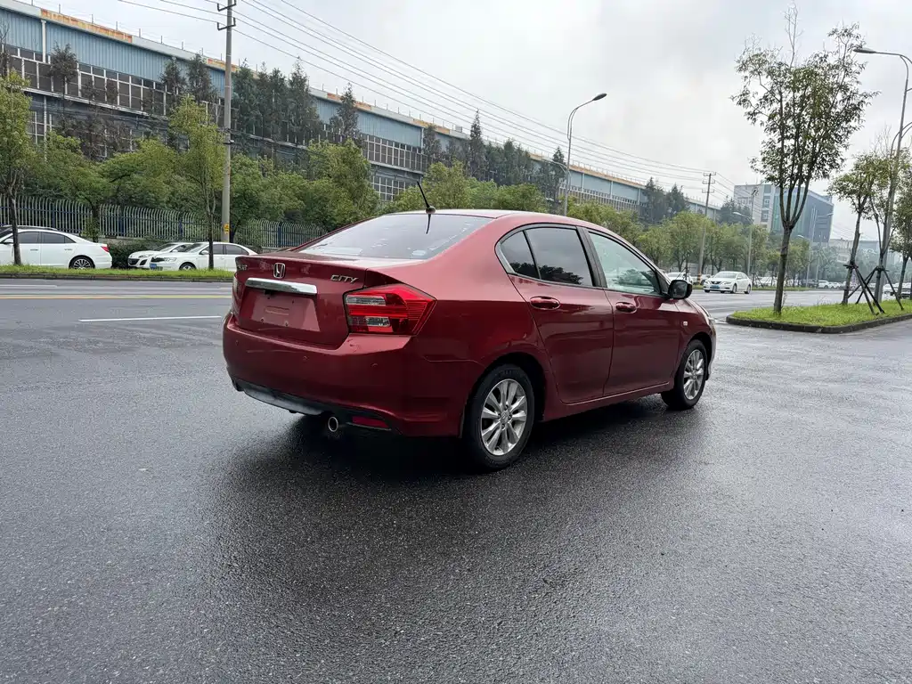 Honda City Classic — миниатюра 5