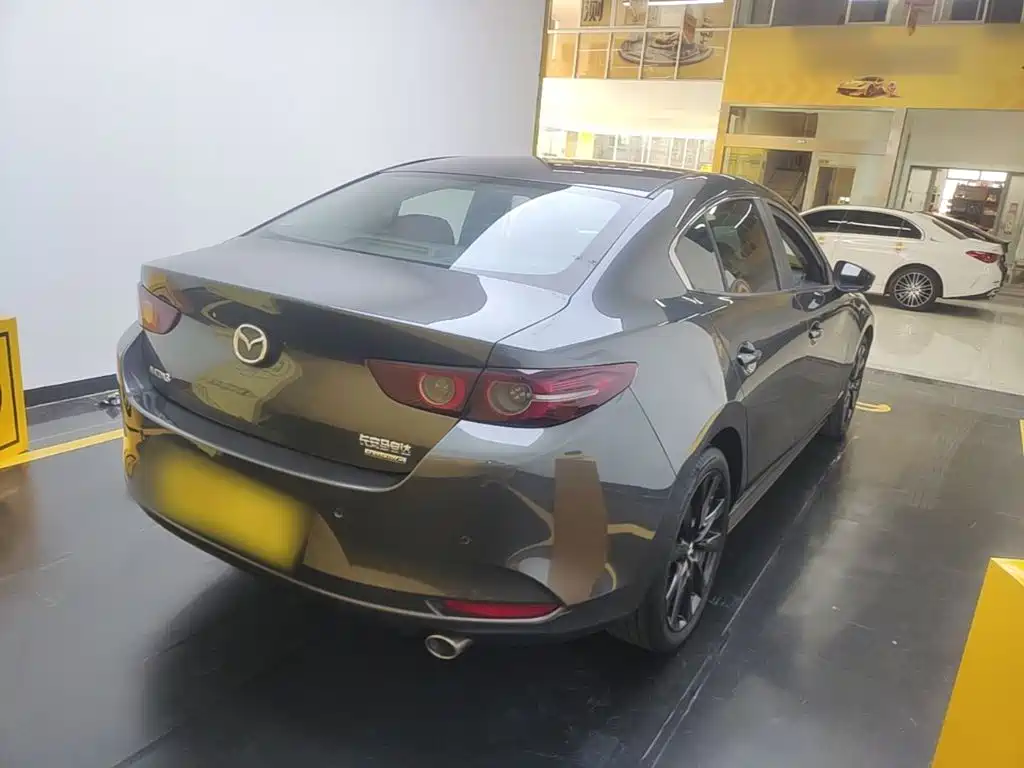 Mazda 3 Axela — миниатюра 7