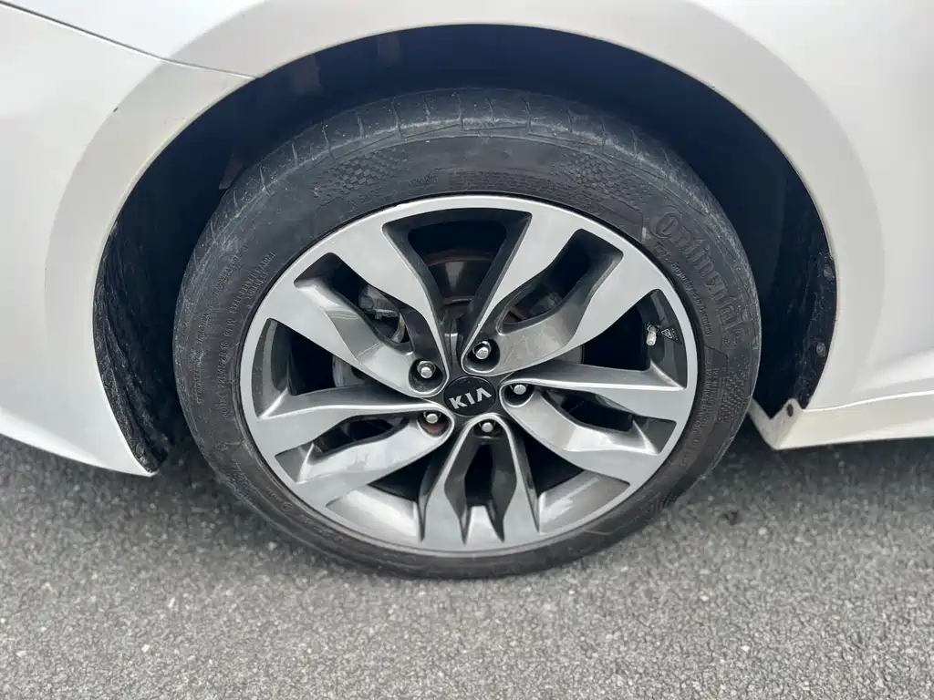 Kia K5 2014 2.0L AT PREMIUM