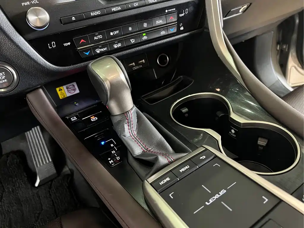Lexus RX — миниатюра 17