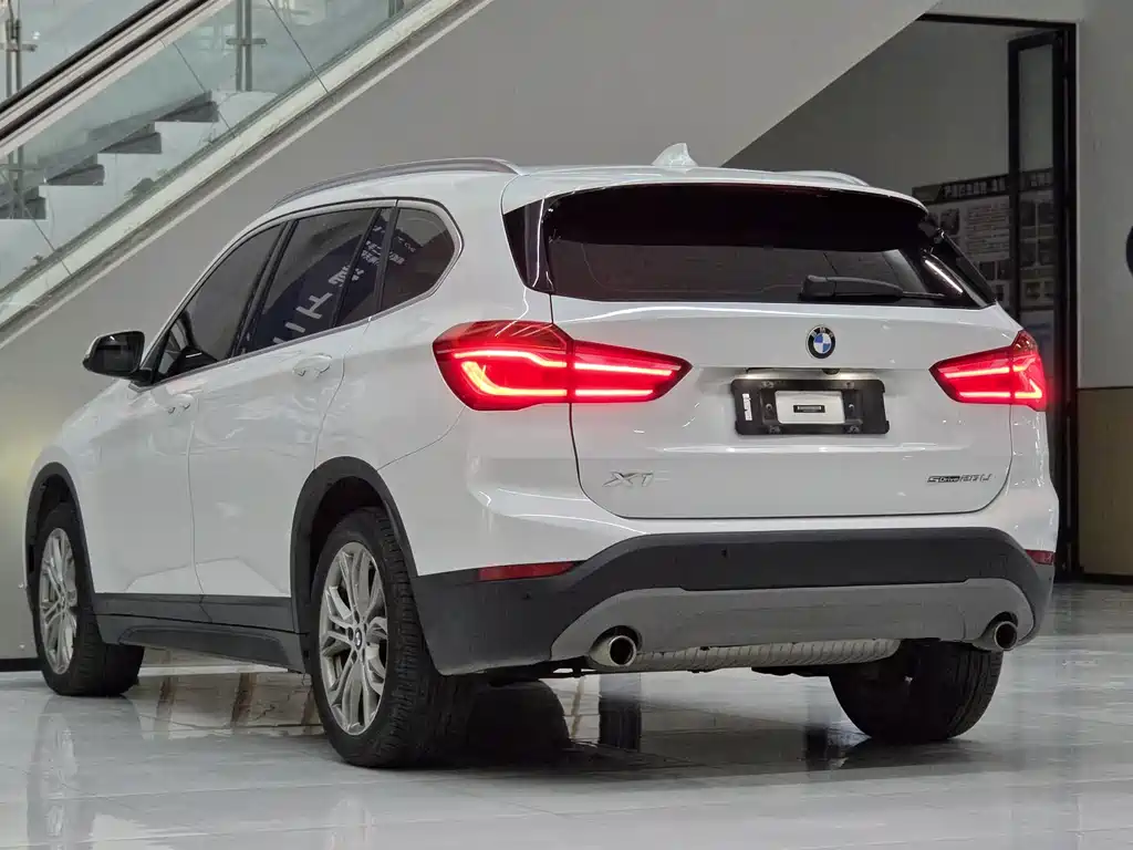 BMW X1 — миниатюра 9