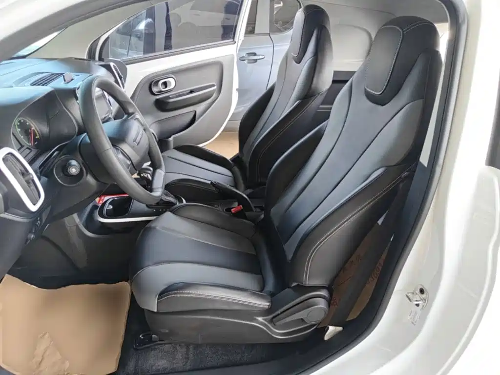 Roewe Clever — миниатюра 15