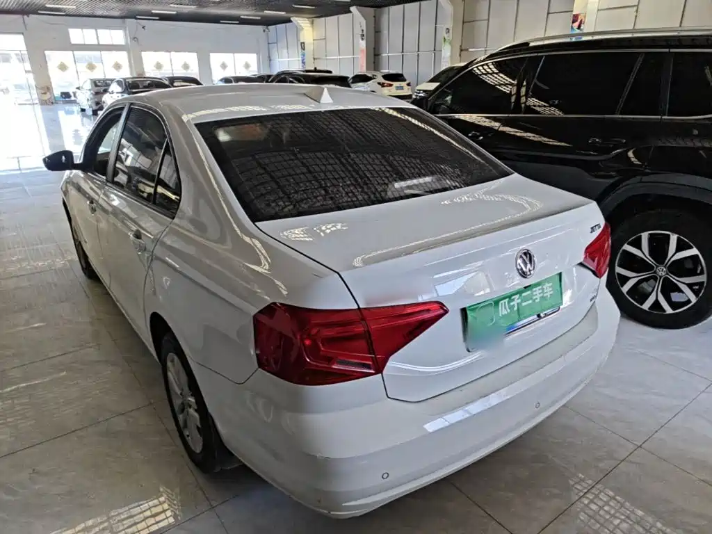 Volkswagen Jetta — миниатюра 5