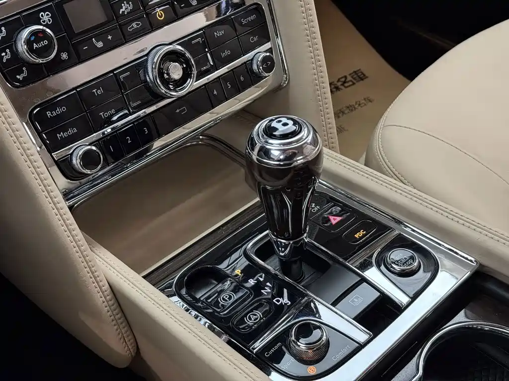 Bentley Mulsanne — миниатюра 13