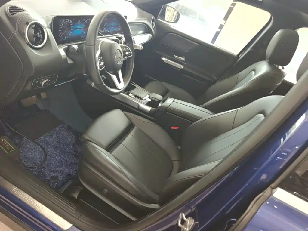 Mercedes-Benz GLB — миниатюра 15