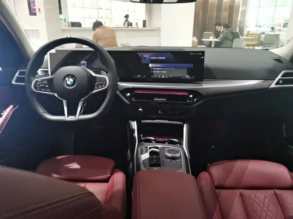 BMW 3 Series - фото 10