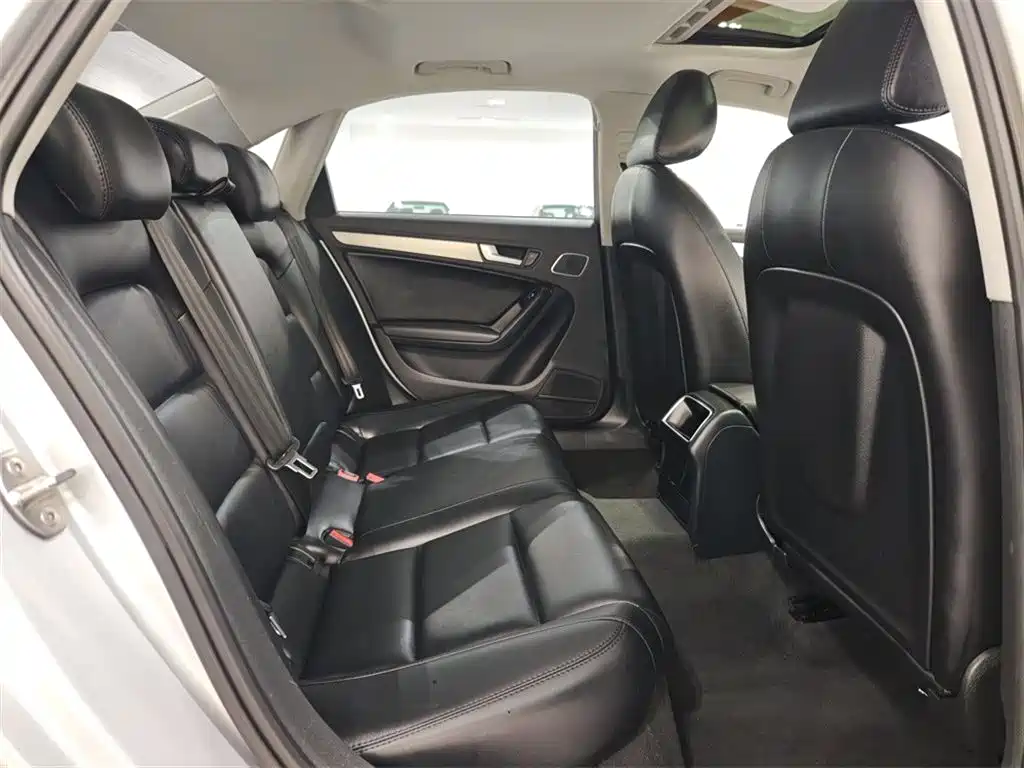 Audi A4L — миниатюра 7