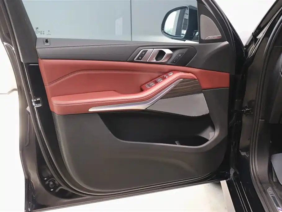 BMW X5 2023 xDrive 40Li M Sport