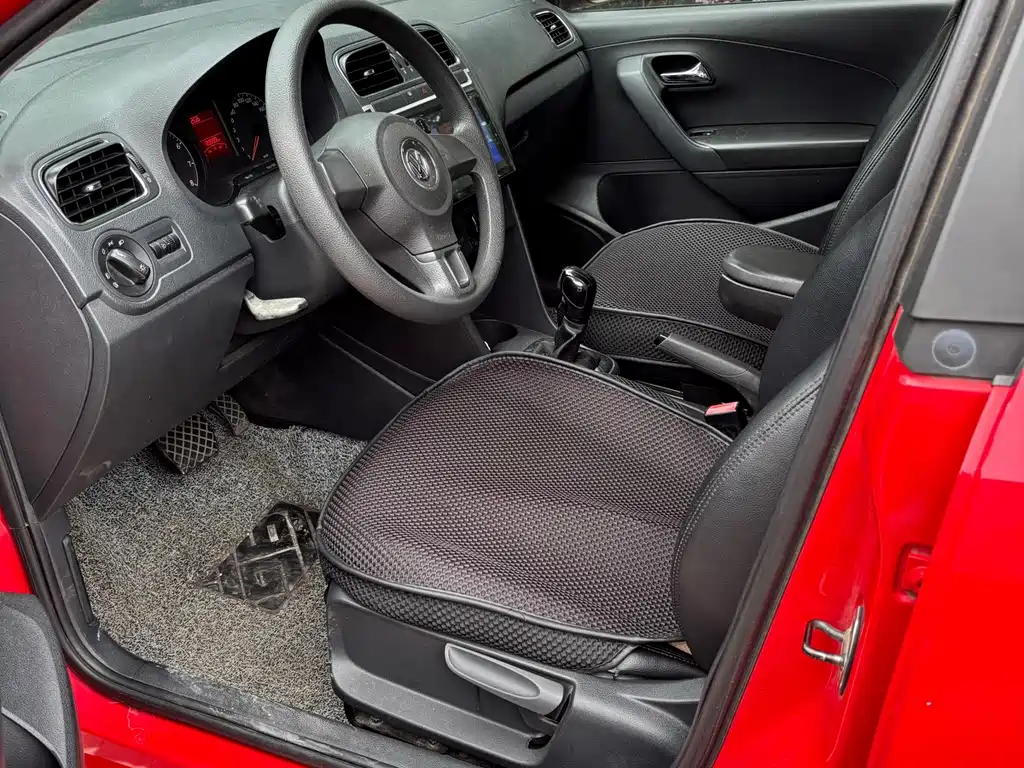 Volkswagen Polo — миниатюра 4