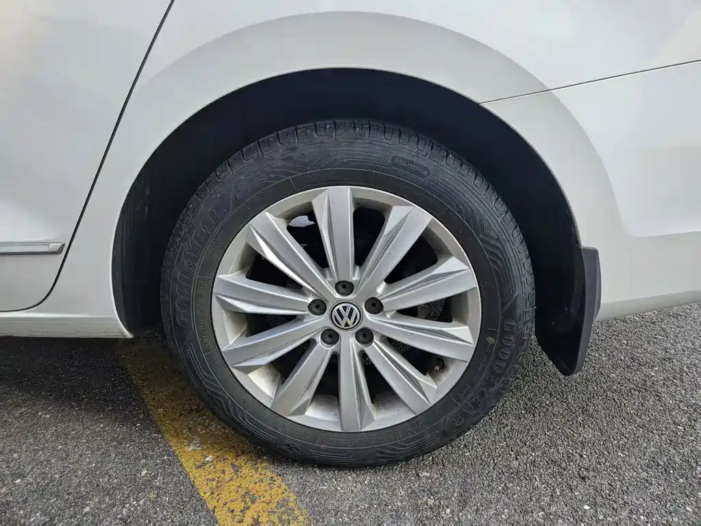 Volkswagen Bora — миниатюра 7