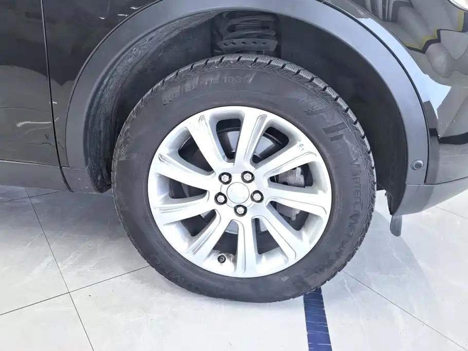 Land Rover Discovery Sport — миниатюра 6