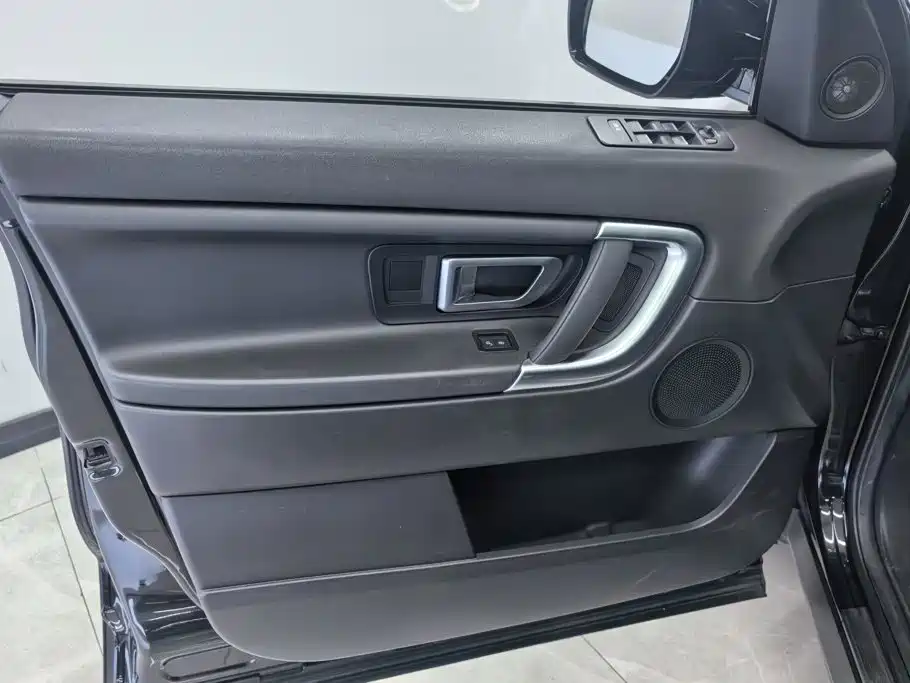 Land Rover Discovery Sport — миниатюра 7