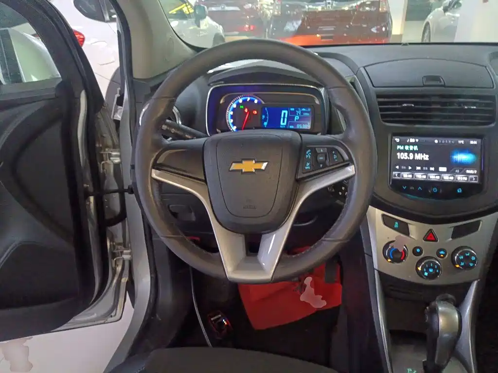 Chevrolet Trax — миниатюра 7