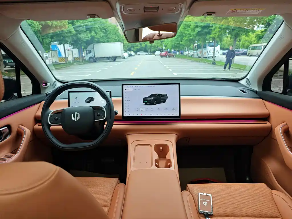 Leapmotor Leapmotor C10 — миниатюра 5