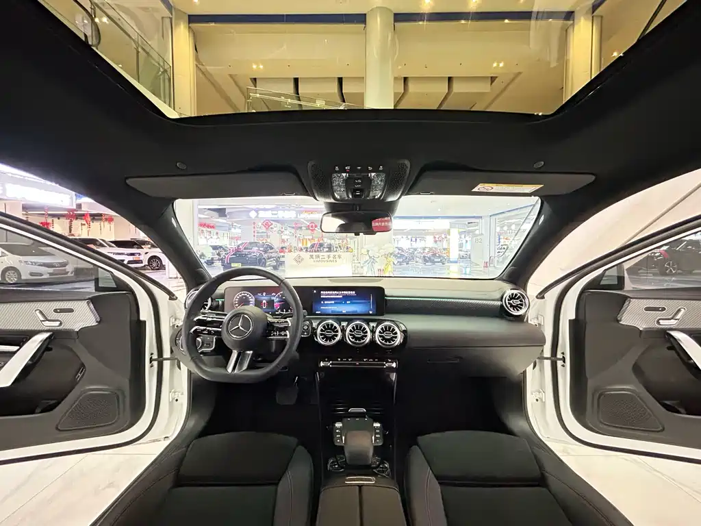 Mercedes-Benz A-Class — миниатюра 5