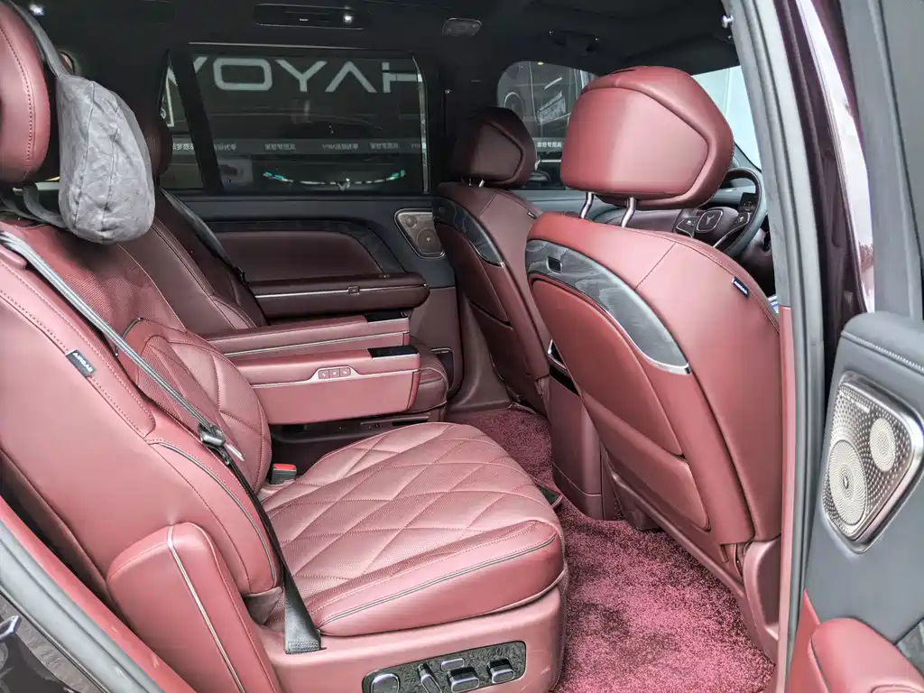 VOYAH Taishan — миниатюра 20