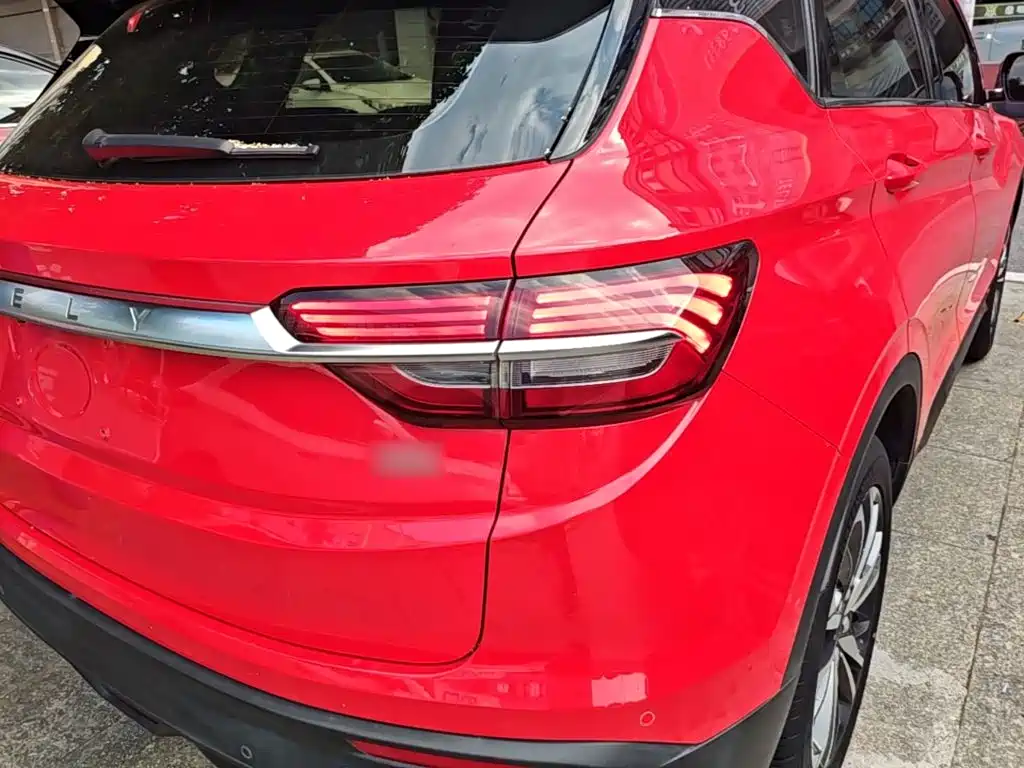 Geely Binyue — миниатюра 8