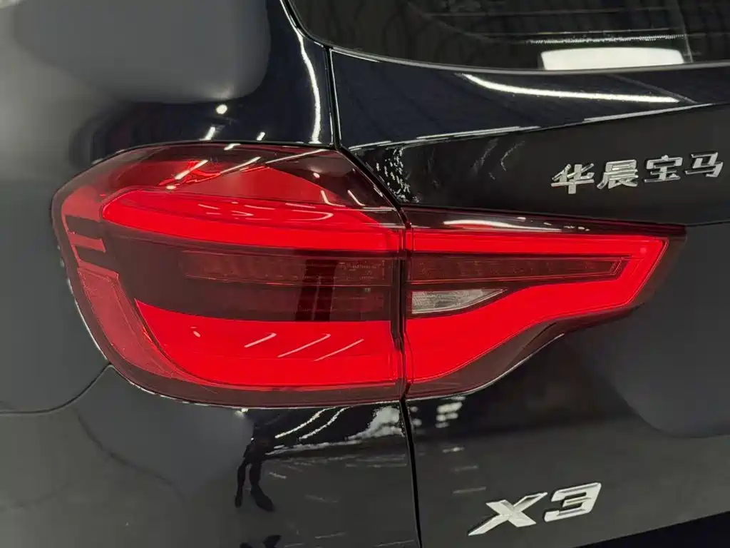 BMW X3 — миниатюра 8
